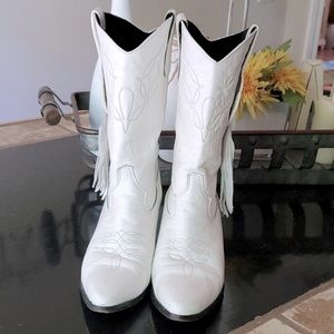 Host Pick! Laredo Women's Leather White Cowgirl Boots